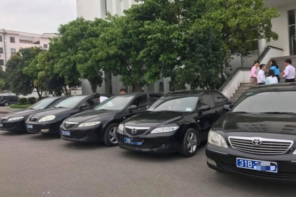 Sở Tài chính Hà Nội nói về giá trị còn lại 0 đồng của 47 xe công cũ - 1 Sở Tài chính Hà Nội nói về giá trị còn lại 0 đồng của 47 xe công cũ - 1