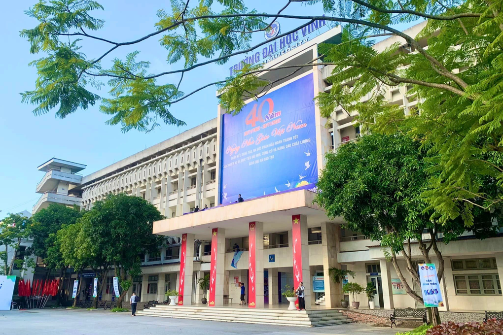 130 sinh viên bị giam bằng đại học vì đối tác chưa chuyển hết học phí - 1 130 sinh viên bị giam bằng đại học vì đối tác chưa chuyển hết học phí - 1