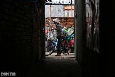 Những phận nghèo "leo lắt" giữa tâm bão Covid-19 ở Gò Vấp