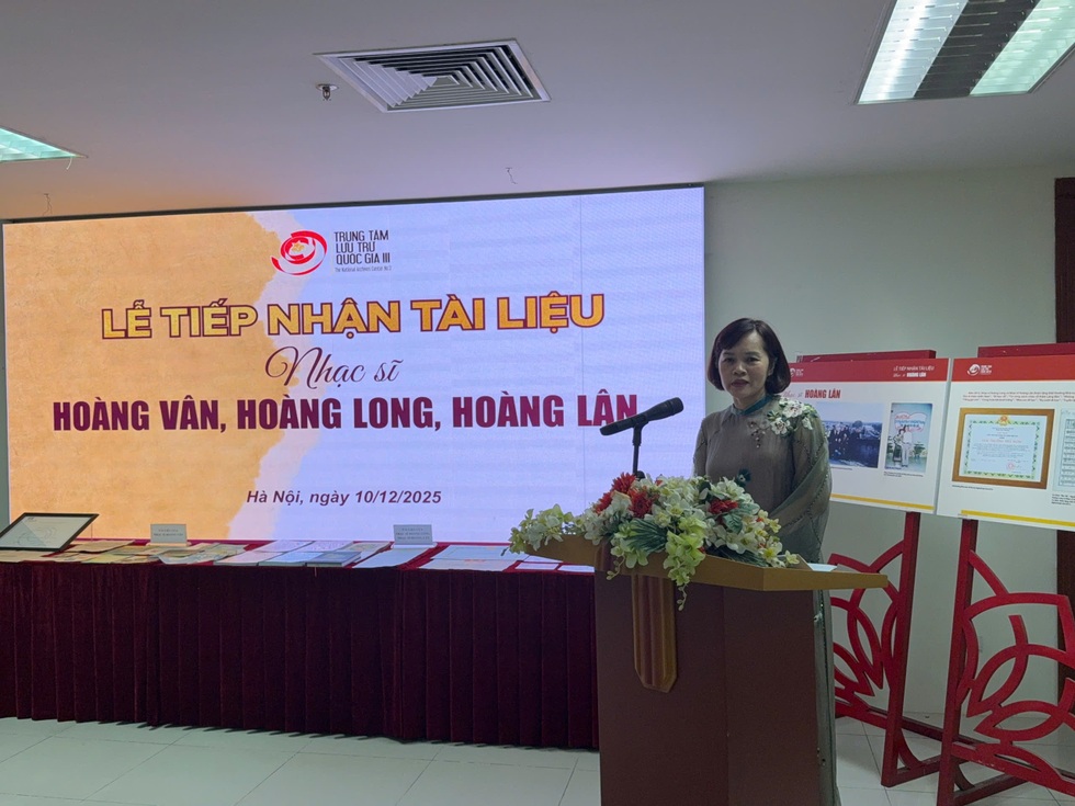 Amintiri și povești emoționante din spatele prețioaselor suveniruri și documente despre muzicianul Hoang Van - 6 Hồi ức, chuyện xúc động sau những kỷ vật, tư liệu quý về nhạc sĩ Hoàng Vân - 6