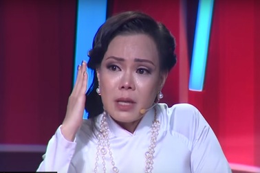 Việt Hương lần đầu tiết lộ từng bị tâm thần phân liệt