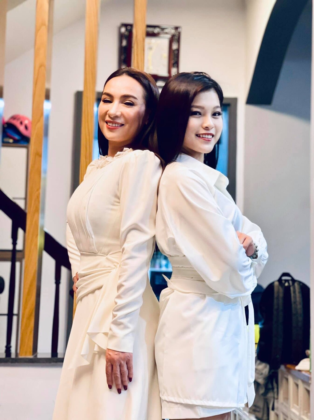 Cuộc sống thay đổi bất ngờ của con gái nuôi giống ca sĩ Phi Nhung nhất - 1 Cuộc sống thay đổi bất ngờ của con gái nuôi giống ca sĩ Phi Nhung nhất - 1
