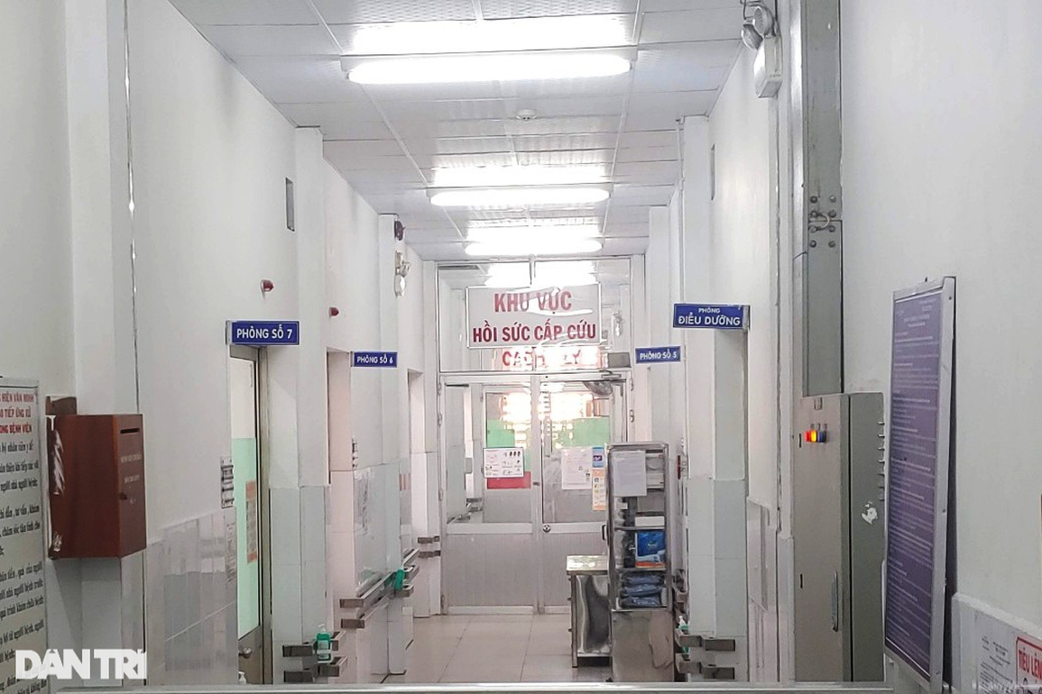 Vụ 3 người chết trong nhà trọ ở TPHCM: Nạn nhân nguy kịch giờ ra sao? - 1 Vụ 3 người chết trong nhà trọ ở TPHCM: Nạn nhân nguy kịch giờ ra sao? - 1