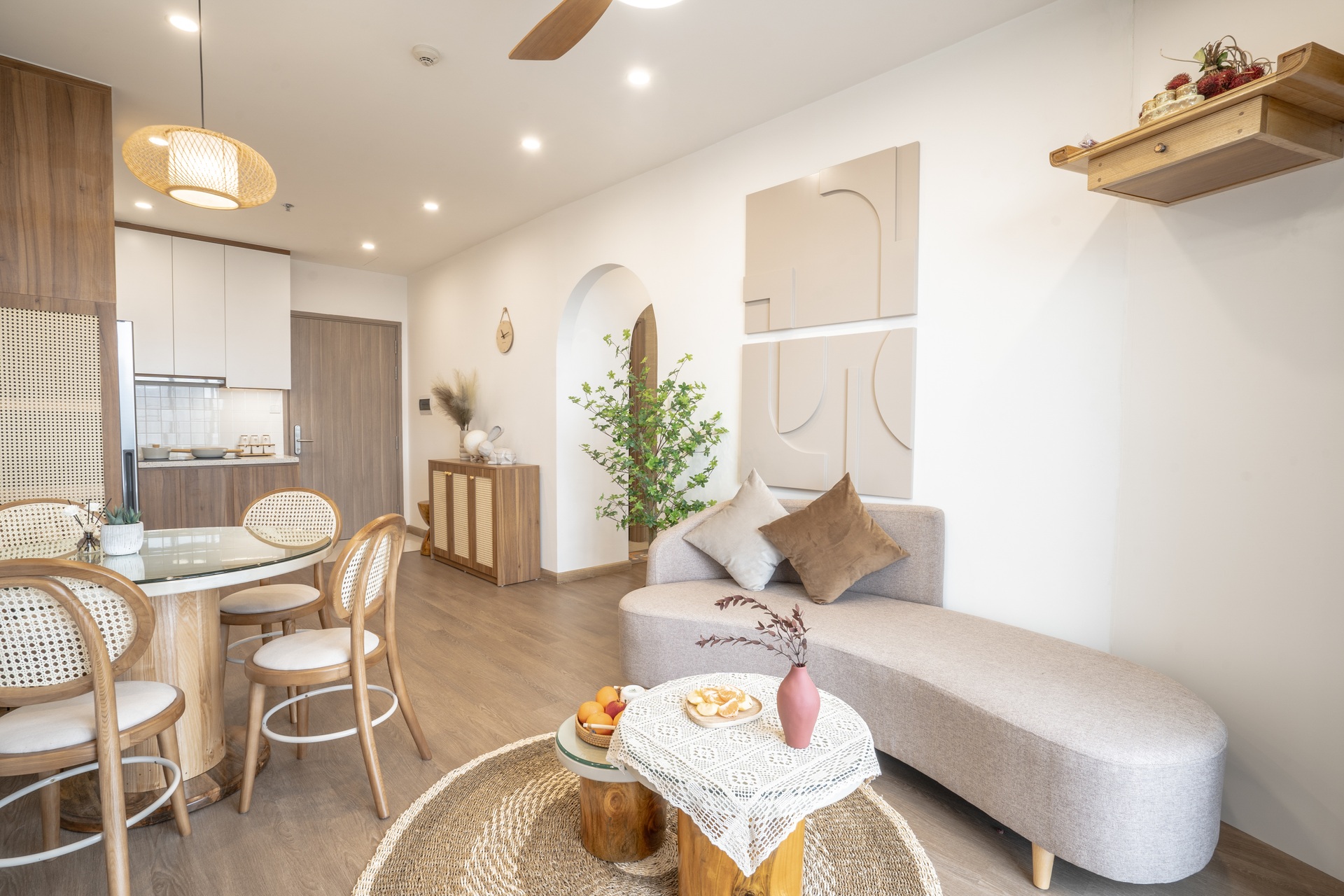Ngắm căn hộ 54 m2 của cô nàng độc thân: Rộng bất ngờ nhờ mẹo làm nội thất - 3 Ngắm căn hộ 54 m2 của cô nàng độc thân: Rộng bất ngờ nhờ mẹo làm nội thất - 3