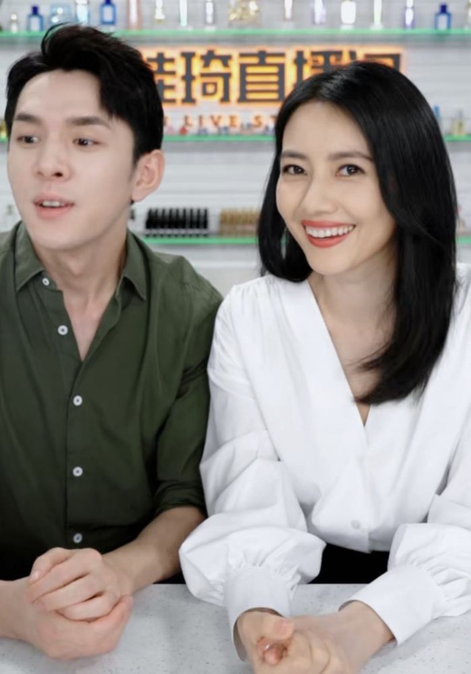 Cao Viên Viên đẹp hơn nhờ cuộc hôn nhân viên mãn với Triệu Hựu Đình - 6 Cao Viên Viên đẹp hơn nhờ cuộc hôn nhân viên mãn với Triệu Hựu Đình - 6