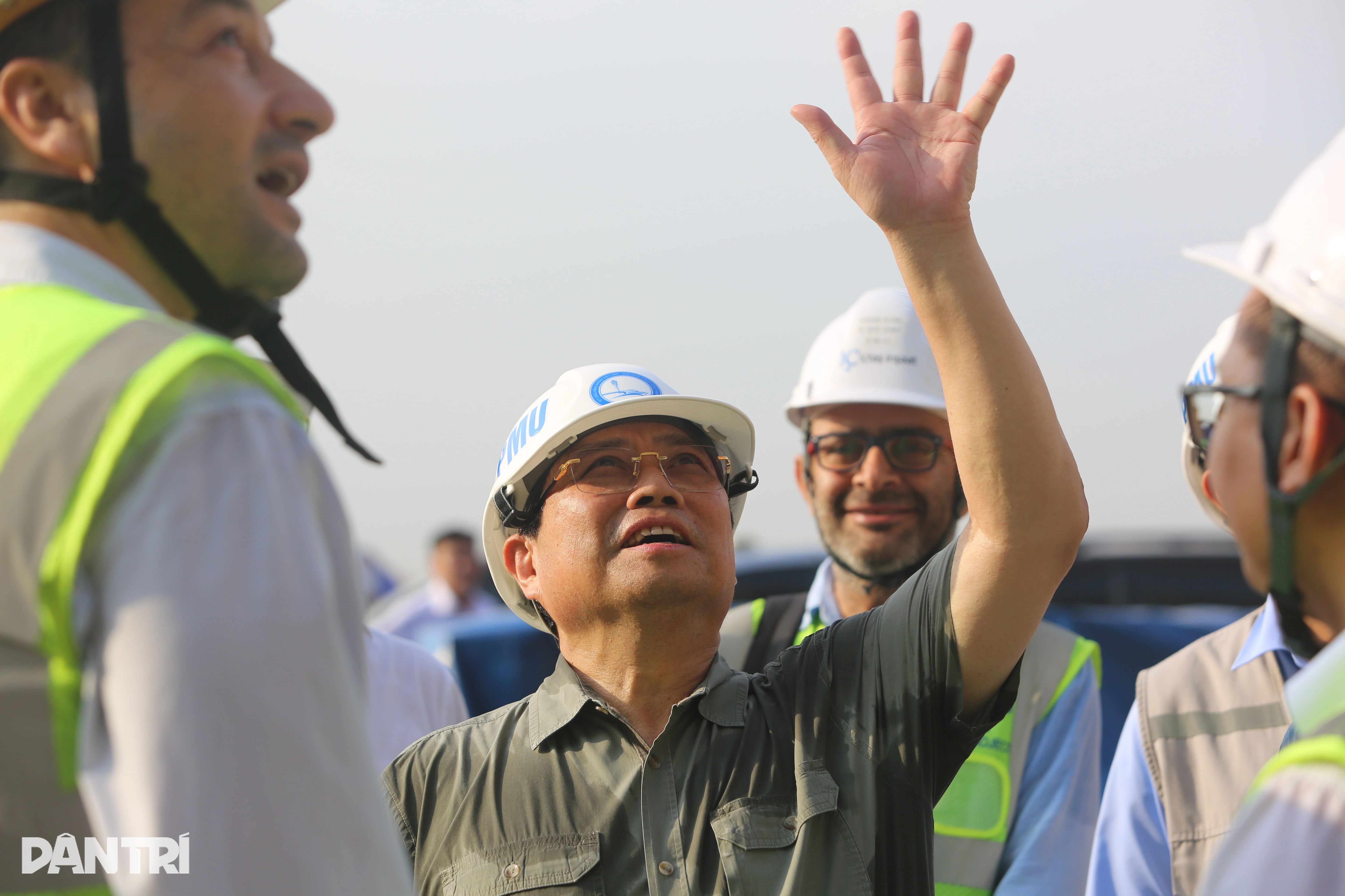 Lần thứ 8 Thủ tướng Phạm Minh Chính kiểm tra tiến độ sân bay Long Thành - 8 Lần thứ 8 Thủ tướng Phạm Minh Chính kiểm tra tiến độ sân bay Long Thành - 8