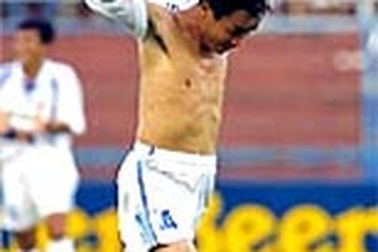 Bốn cựu cầu thủ CSG nộp lại 120 triệu đồng