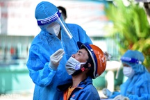 TPHCM nói gì về những khó khăn của shipper trong việc test nhanh Covid-19?