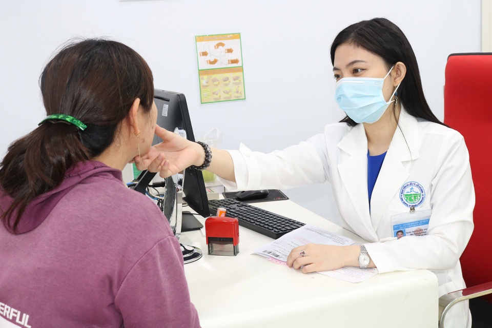 7 giải pháp bảo vệ làn da giữa ngày hè cháy nắng - 2 7 giải pháp bảo vệ làn da giữa ngày hè cháy nắng - 2