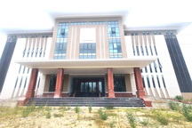 Nhà thầu bị bắt, công trình trụ sở huyện hơn 50 tỷ đồng "đắp chiếu"