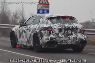 Video chiếc SUV đầu tiên của Ferrari trên đường chạy thử