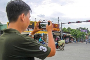 Người dân có thể "bán" hình ảnh vi phạm giao thông cho công an?