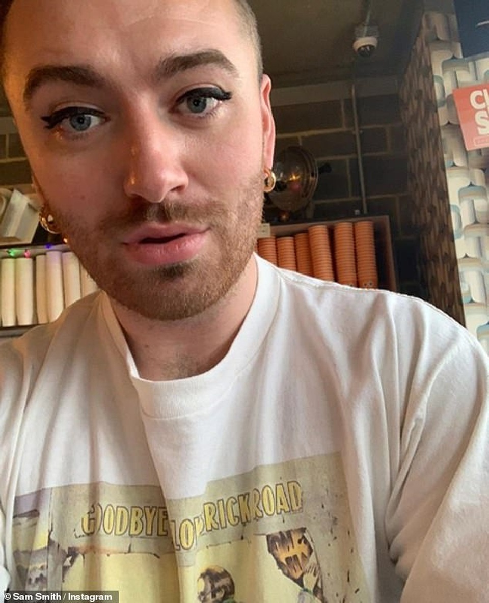 Sam Smith điệu đà đội vương miện - 3 Sam Smith điệu đà đội vương miện - 3