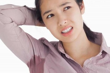 Xịt nách Navin – bảo vệ làn da dưới cánh tay khỏe mạnh và khô thoáng