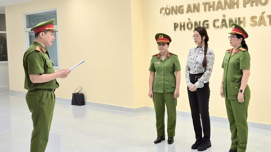 Công an TPHCM tống đạt lệnh bắt diễn viên Trương Ngọc Ánh