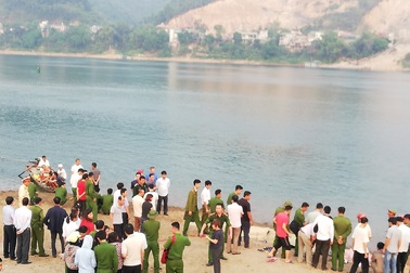 Vụ 8 học sinh chết đuối trên sông Đà: Tai họa ập đến trong buổi nghỉ học