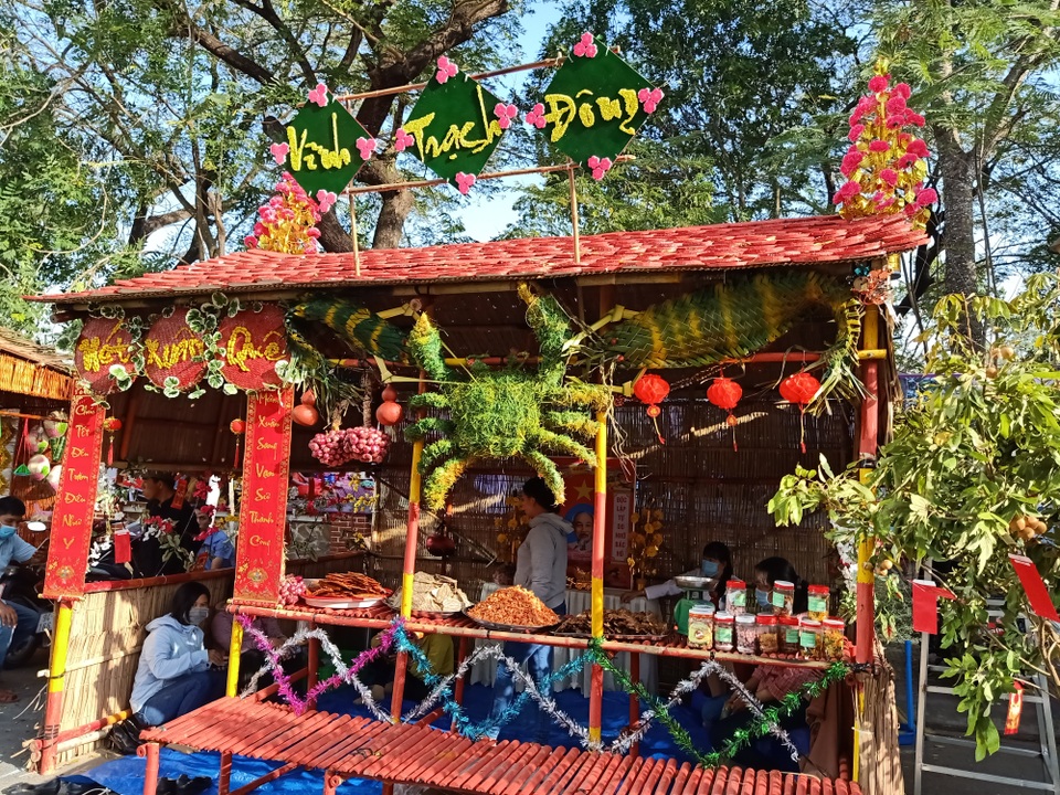 Đến chợ quê ngày Tết xứ Công tử Bạc Liêu nghe hát tài tử - 7 Đến chợ quê ngày Tết xứ Công tử Bạc Liêu nghe hát tài tử - 7