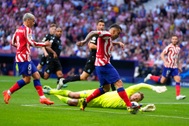 Griezmann và Morata gây thất vọng, Atletico lâm nguy