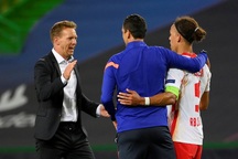 HLV 33 tuổi đi vào lịch sử Champions League cùng Leipzig