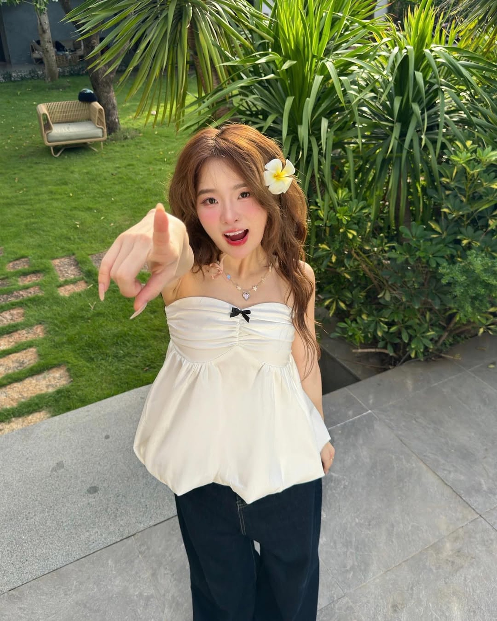 Hot girl Ngọc Kem đang vướng ồn ào tình cảm với ViruSs là ai? - 7 Hot girl Ngọc Kem đang vướng ồn ào tình cảm với ViruSs là ai? - 7