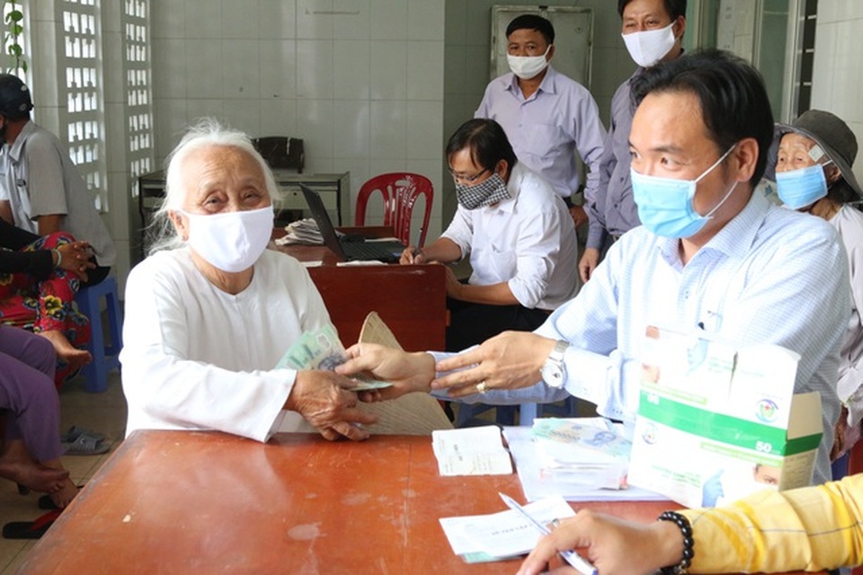 Chỉ 15% công nhân kim hoàn có việc làm trong mùa dịch Covid-19 - 2 Chỉ 15% công nhân kim hoàn có việc làm trong mùa dịch Covid-19 - 2