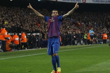 Dani Alves: 15 bàn thắng, 57 pha kiến tạo và hơn thế nữa…