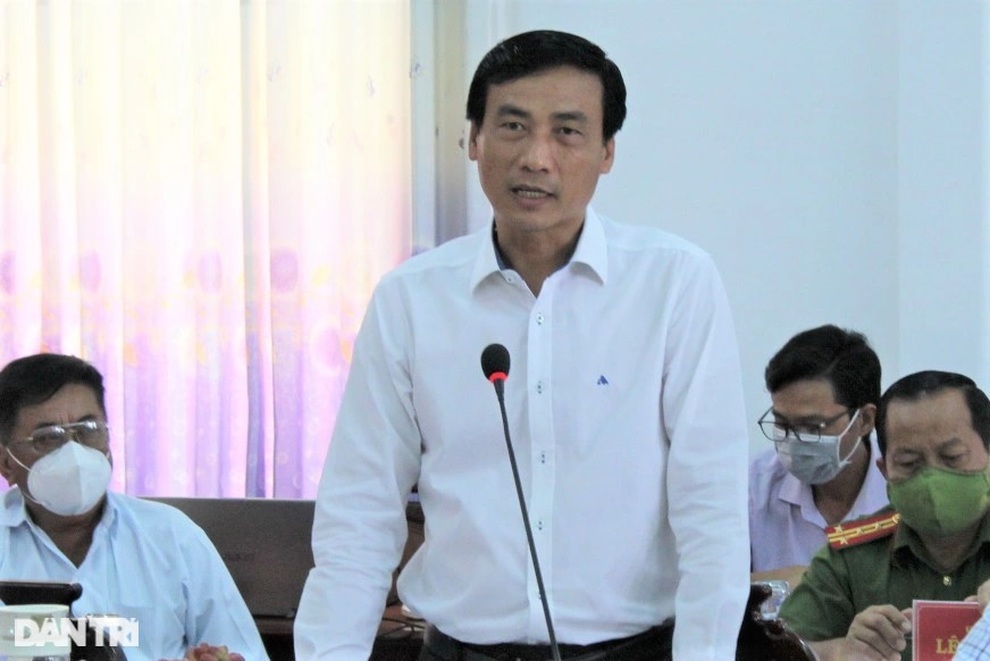 Người nào đi đứng khó khăn thì phải đến tận nhà tiêm vaccine cho dân - 1