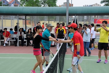 Công đoàn ngành giáo dục tổ chức giao lưu thể thao