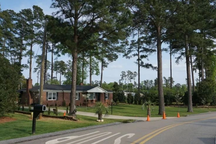 Căn nhà "cứng đầu" ở sân golf: Trả triệu USD vẫn quyết không di dời