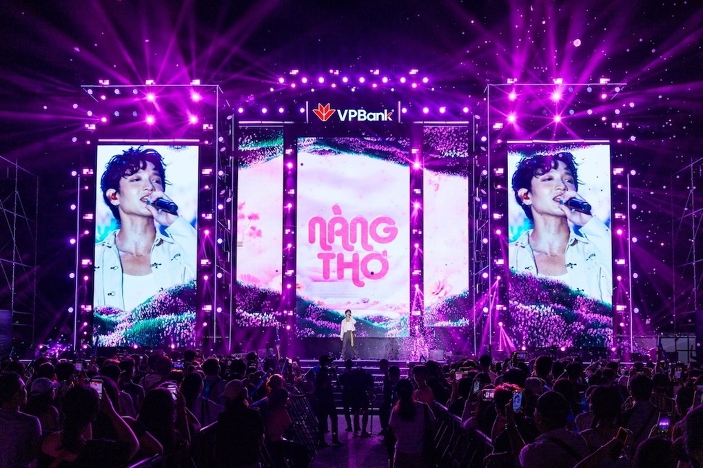 Đêm nhạc VPBank Primes Night sôi động với dàn nghệ sĩ đình đám - 5 Đêm nhạc VPBank Primes Night sôi động với dàn nghệ sĩ đình đám - 5