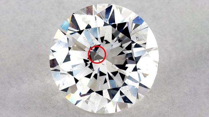 Cách nhận biết kim cương thật - 3