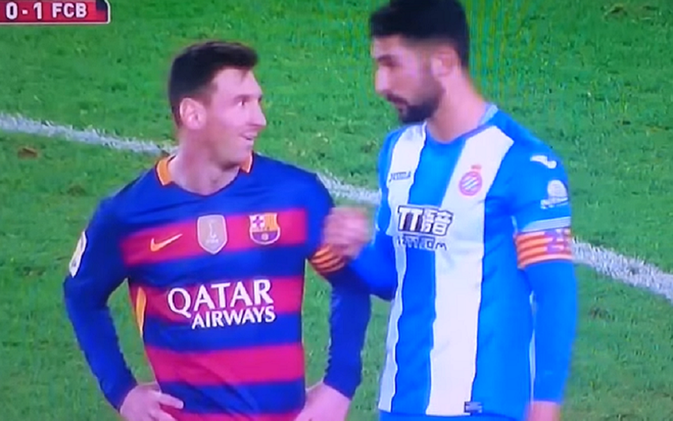 Cầu thủ gây gổ với Neymar từng “cà khịa” Messi nhưng... cứng họng - 1 Cầu thủ gây gổ với Neymar từng “cà khịa” Messi nhưng... cứng họng - 1