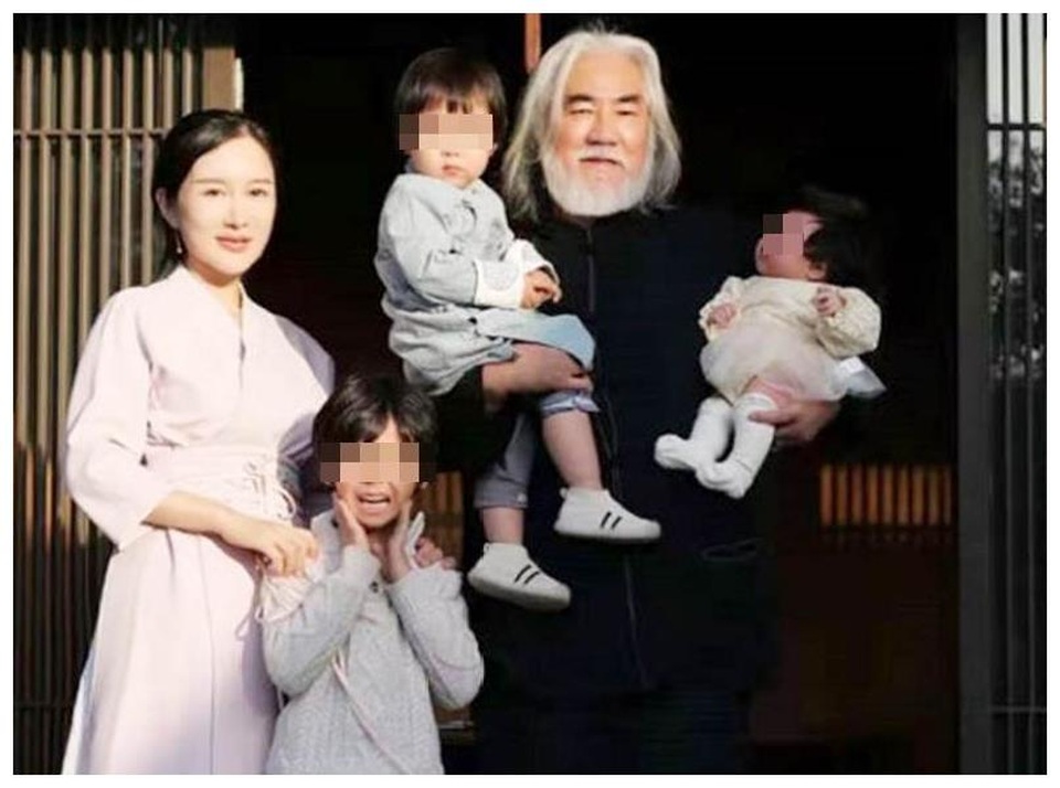 Tuổi thất thập, đạo diễn Trương Kỷ Trung vui thú ở nhà... bế con - 16 Tuổi thất thập, đạo diễn Trương Kỷ Trung vui thú ở nhà... bế con - 16
