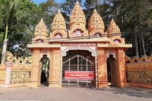 Nhiều chùa Khmer “vắng tanh” trong ngày Tết cổ truyền