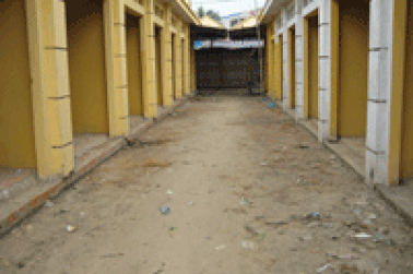 Xây chợ tiền tỷ cho con nghiện "họp"