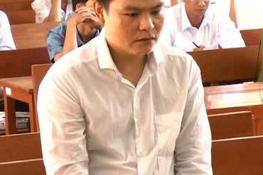 Giám đốc làm giả giấy  tờ xe, giấy đỏ… lừa đảo chiếm đoạt gần 6 tỷ đồng