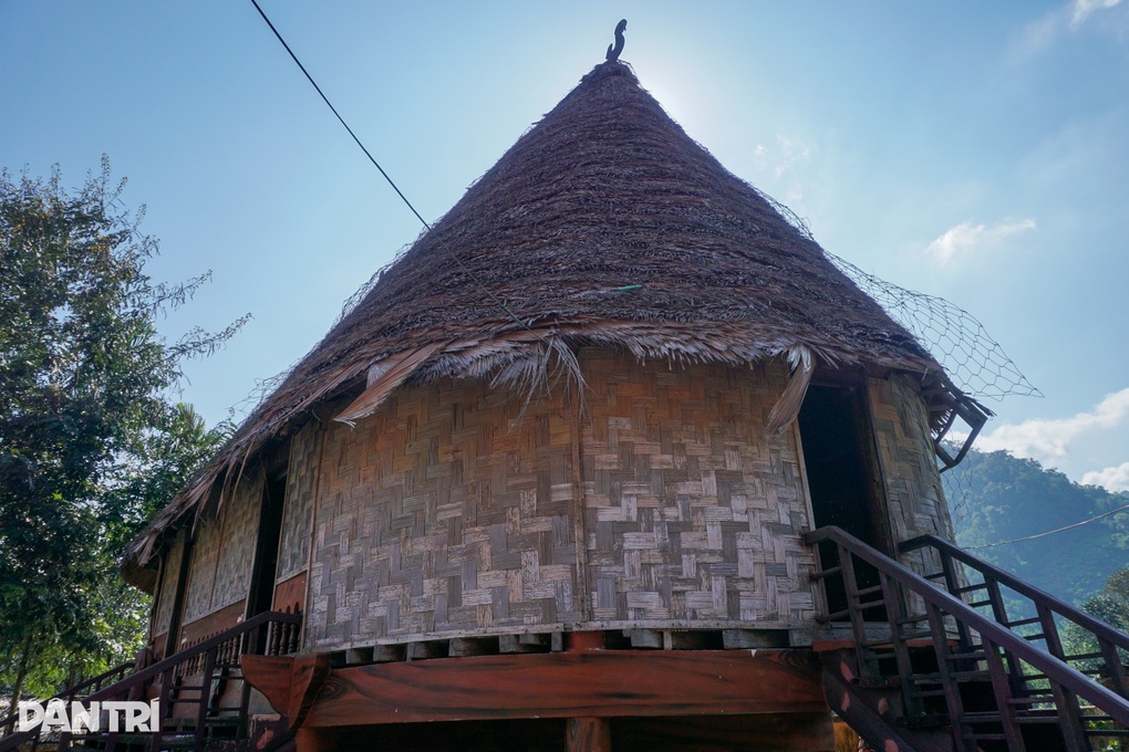 Có gì bên trong biểu tượng văn hóa của người Cơ Tu ở Đà Nẵng - 4 Có gì bên trong biểu tượng văn hóa của người Cơ Tu ở Đà Nẵng - 4