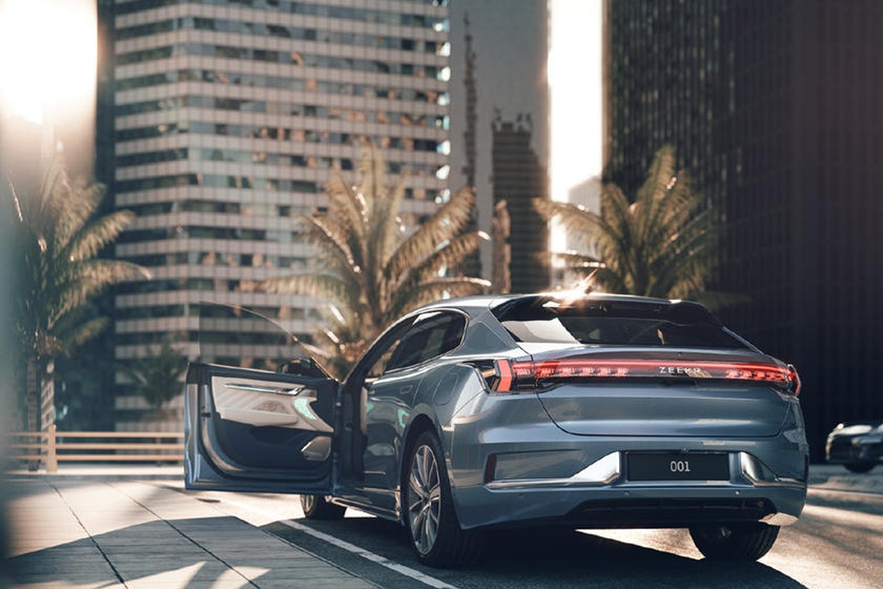 Xe điện hạng sang Trung Quốc đã sẵn sàng cho cuộc chiến với Tesla - 10 Xe điện hạng sang Trung Quốc đã sẵn sàng cho cuộc chiến với Tesla - 10