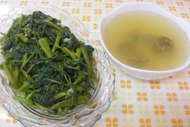 Uống nước luộc rau có cần ăn thêm rau xanh?