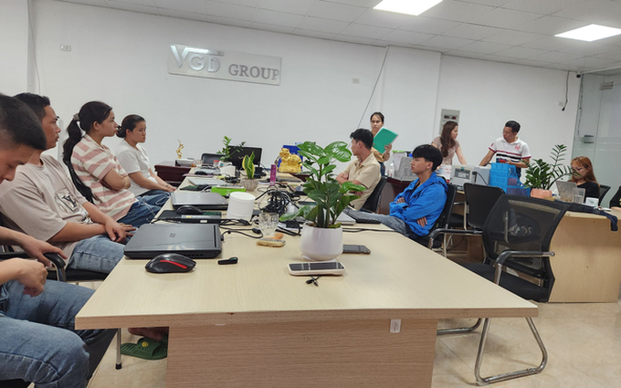 Các đối tượng buôn bán thực phẩm chức năng giả qua mạng xã hội.