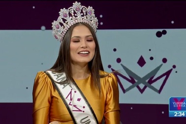 Andrea Meza xinh đẹp trên truyền hình