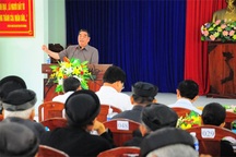 Ông Lê Hồng Anh tiếp xúc cử tri Phật giáo Hòa Hảo