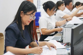 Trao thêm quyền cho công chức xã, thời gian chứng thực "chỉ vài phút"