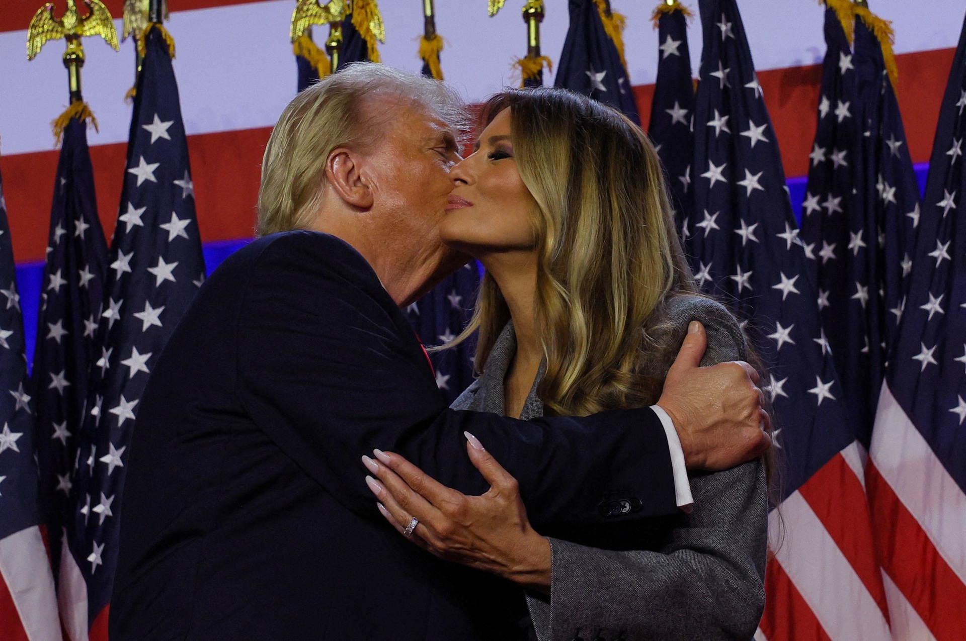 Ông Trump sẽ trở lại Nhà Trắng sau chiến thắng lịch sử - 10 Ông Trump sẽ trở lại Nhà Trắng sau chiến thắng lịch sử - 10