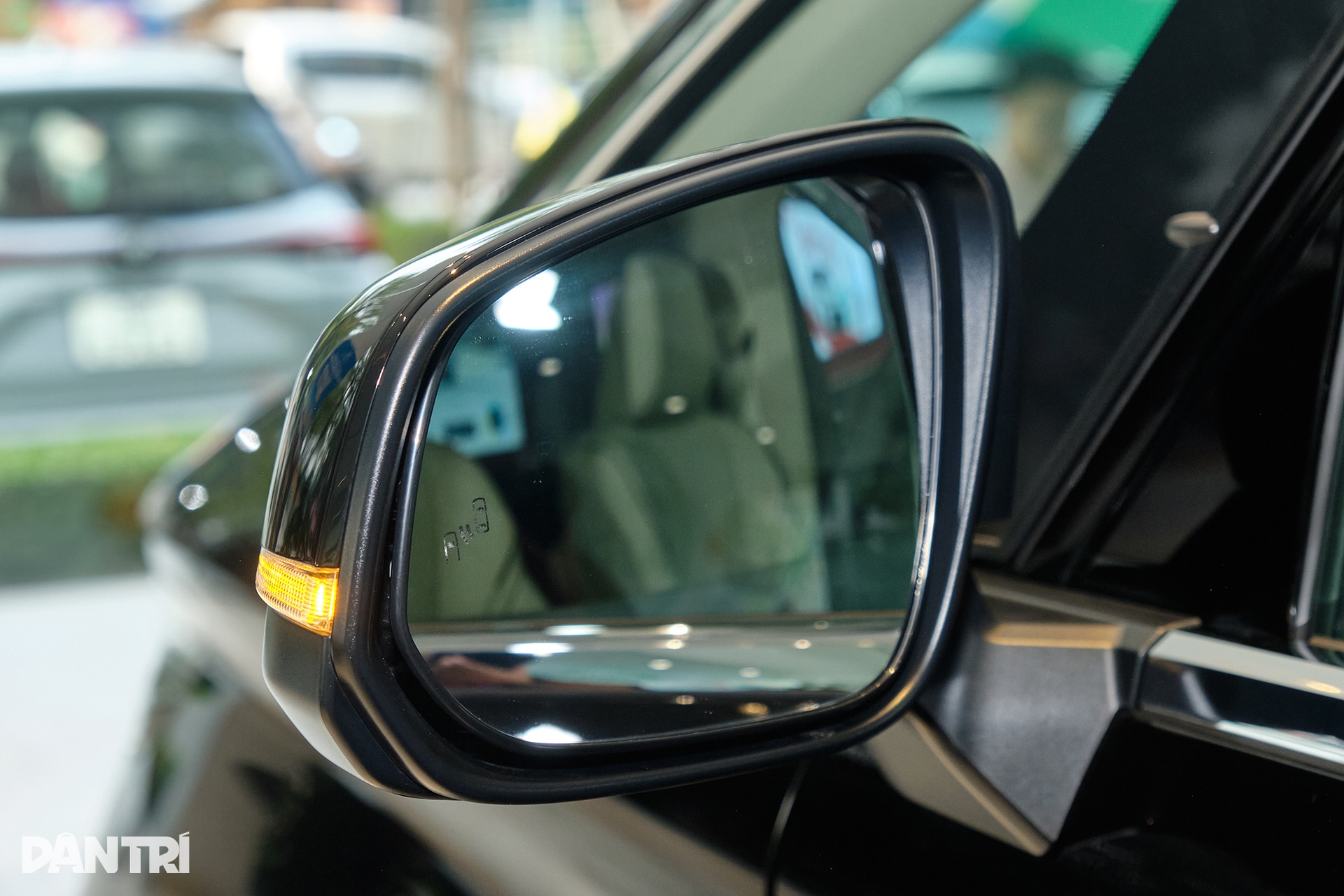 Khám phá Toyota Alphard mới, có gì để xứng danh chuyên cơ mặt đất? - 37 Khám phá Toyota Alphard mới, có gì để xứng danh chuyên cơ mặt đất? - 37