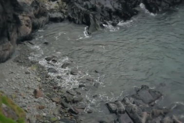 Giai điệu của một cây đàn hạc đặt bên bờ biển