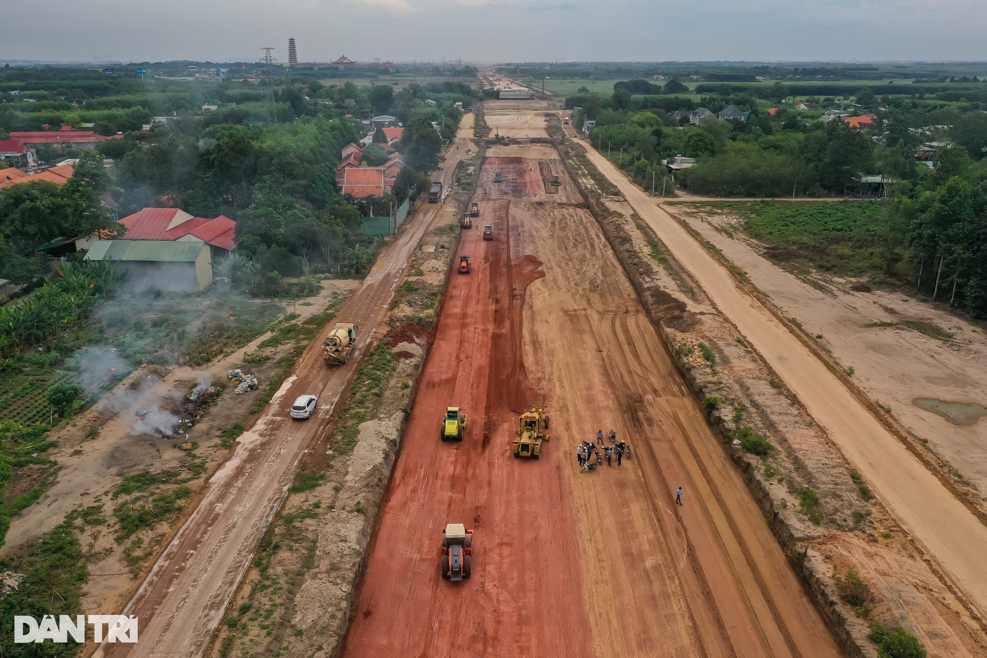 Cao tốc Biên Hòa - Vũng Tàu đoạn qua tỉnh Đồng Nai tăng tốc thi công - 2 Cao tốc Biên Hòa - Vũng Tàu đoạn qua tỉnh Đồng Nai tăng tốc thi công - 2