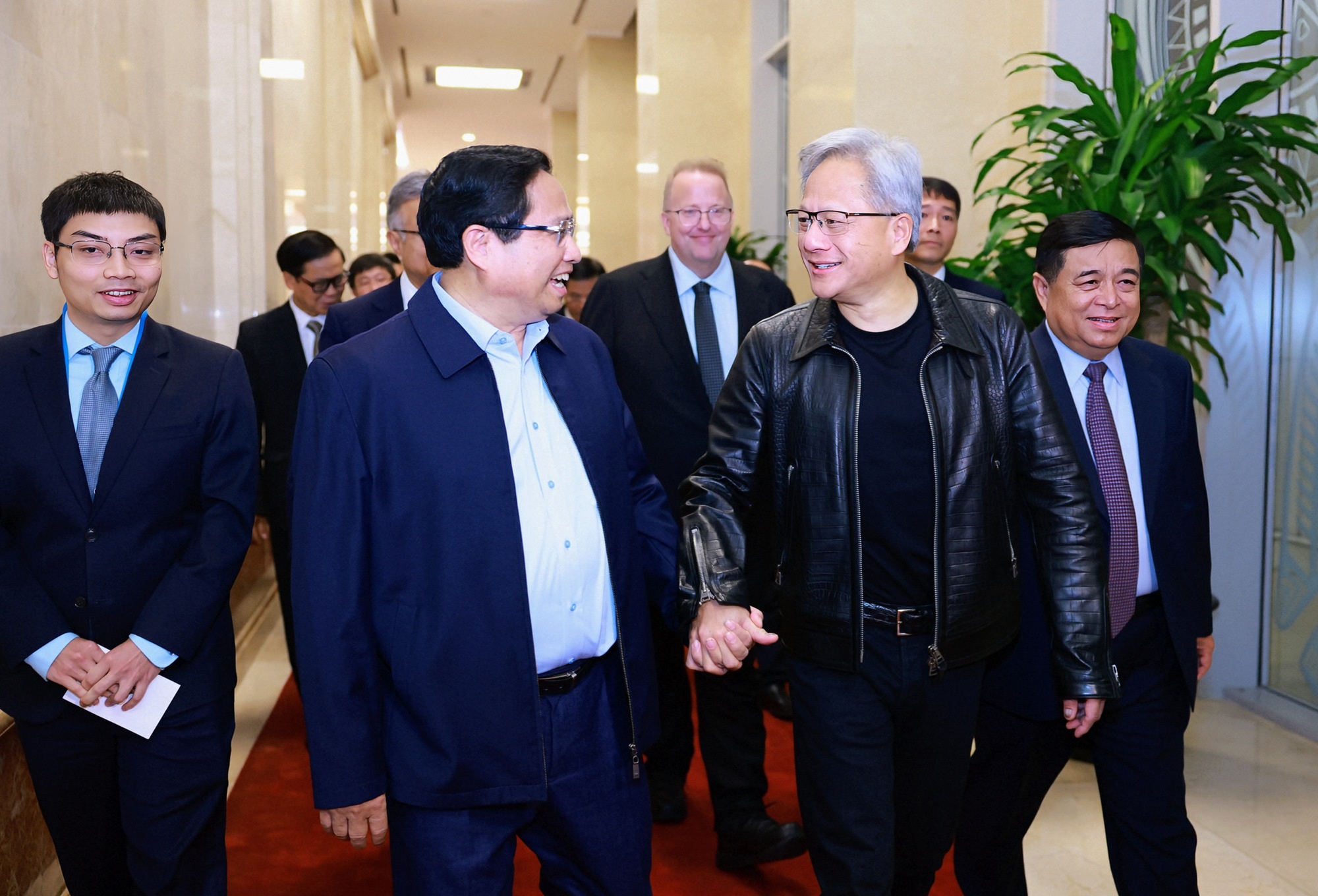 Tư duy chiến lược về công nghệ và bình dân học AI - 1 Tư duy chiến lược về công nghệ và bình dân học AI - 1
