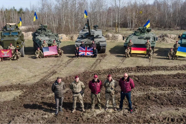 Xe tăng phương Tây sẽ hỗ trợ cuộc phản công của Ukraine thế nào?