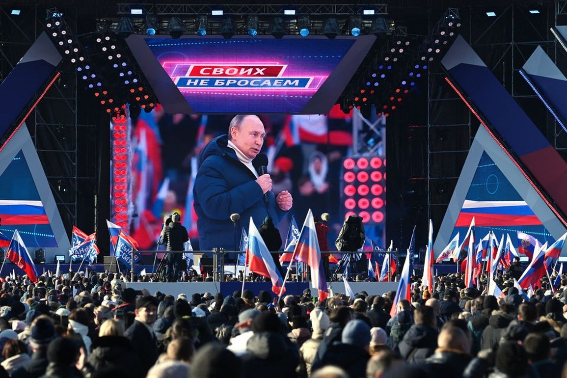 Sự cố bất ngờ trong bài phát biểu trên truyền hình của Tổng thống Putin - 1 Sự cố bất ngờ trong bài phát biểu trên truyền hình của Tổng thống Putin - 1